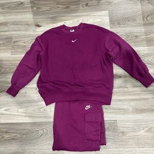 Nike Magenta Sweatshirt and Joggers Set